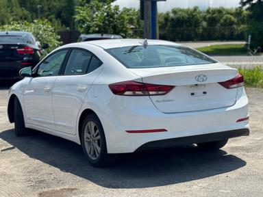 Hyundai Elantra 2017 - Thumbnail 7